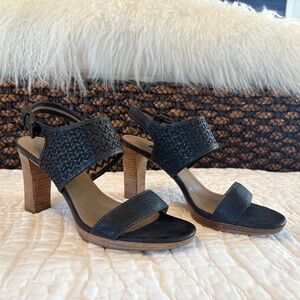 Womens Ecco black woven high heeled sandal size 38 (7/7.5)